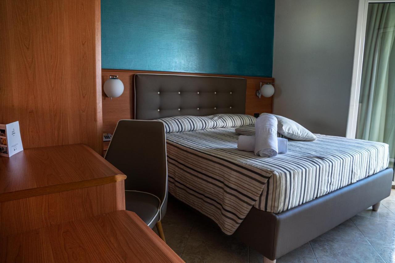 Hotel Paradiso