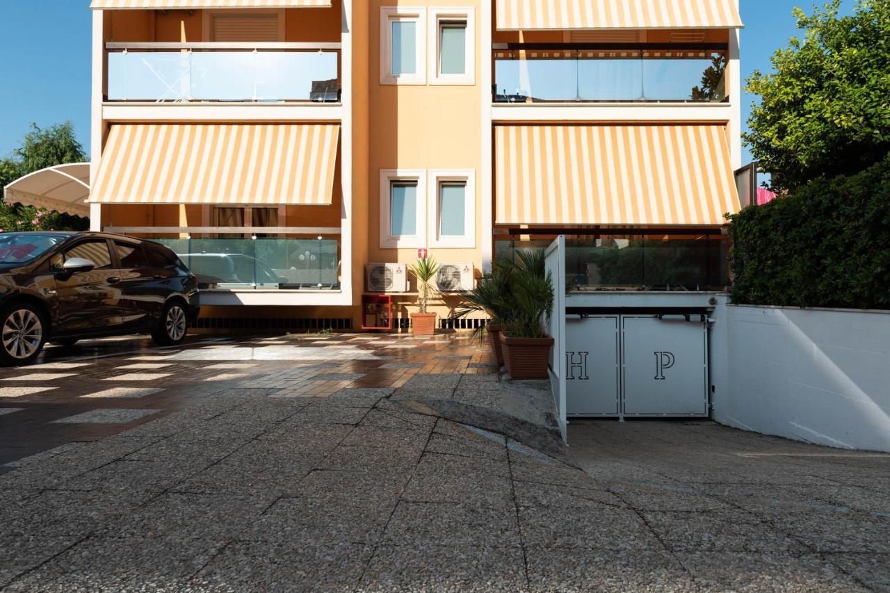 Hotel Paradiso 3*
