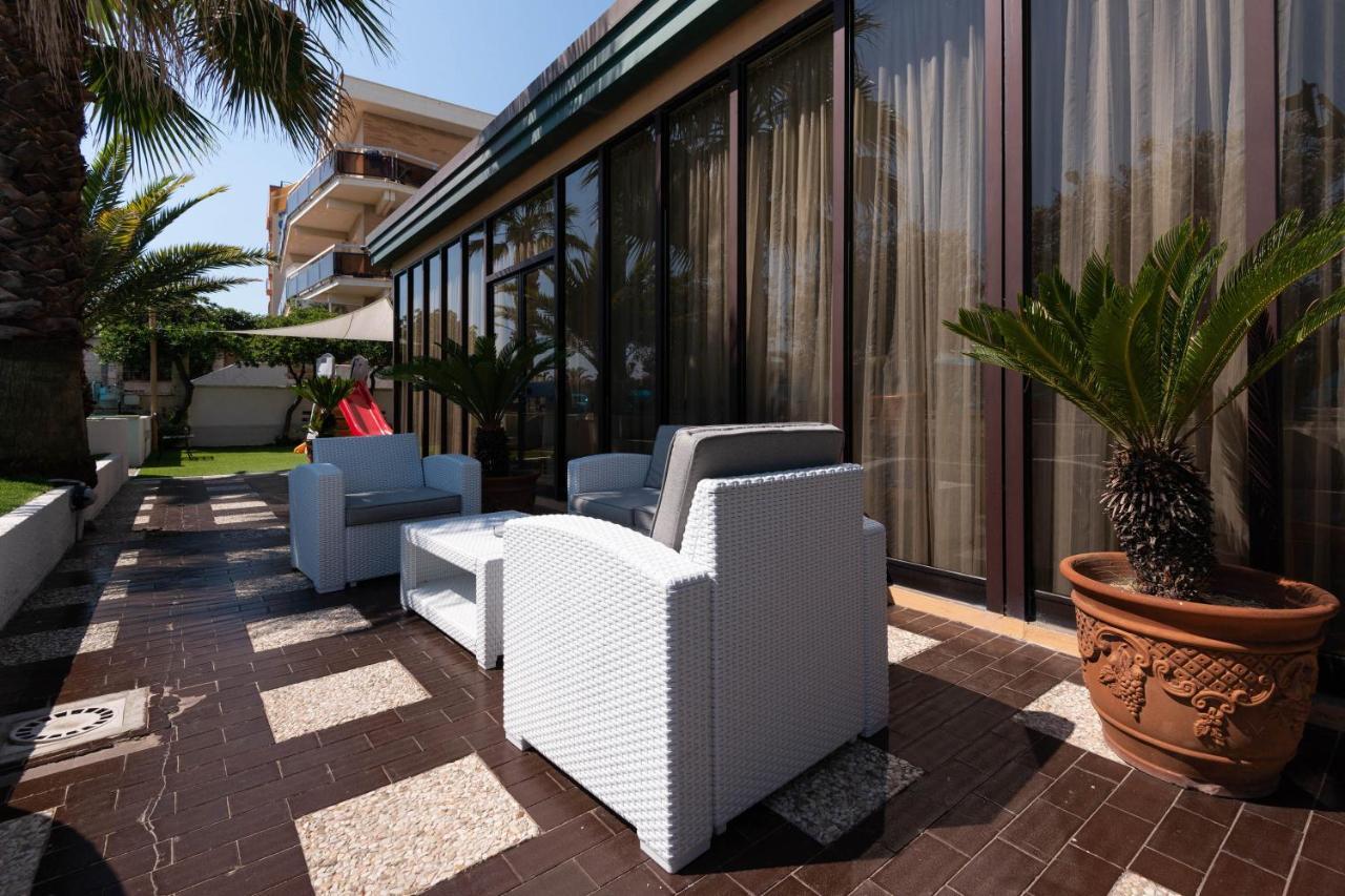 Hotel Paradiso 3*